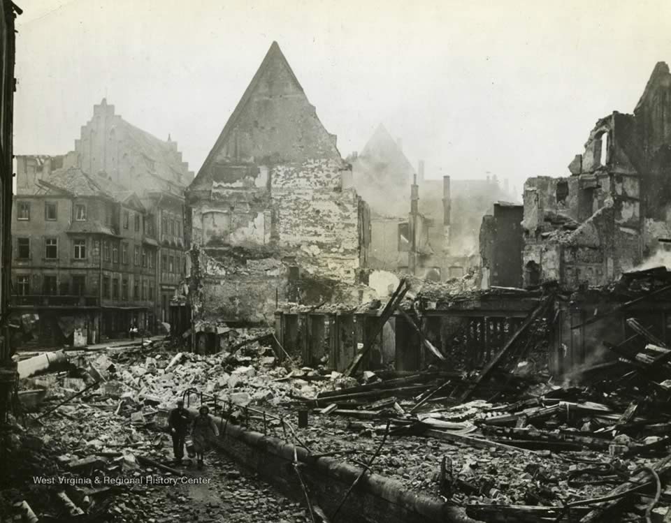 Hamburg (September 1939-April 1945) – 42,600 killed